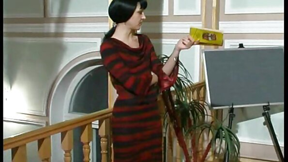 Noor vabatahtlik fucks 18-aastane hiina beib hobusesabaga.