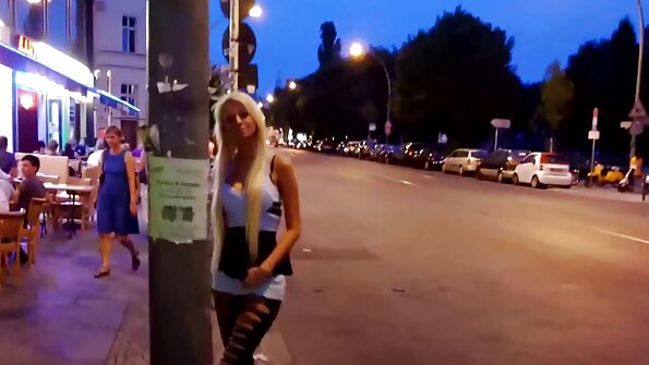 Meie linnapea sitapea naine filmiti varjatud kaameraga tema seksi ajal massööriga.