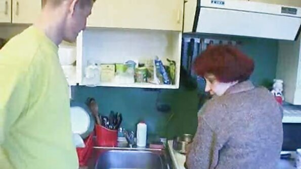 Koduseks MFM kahekordse läbiviiguga kõhna hooraga.